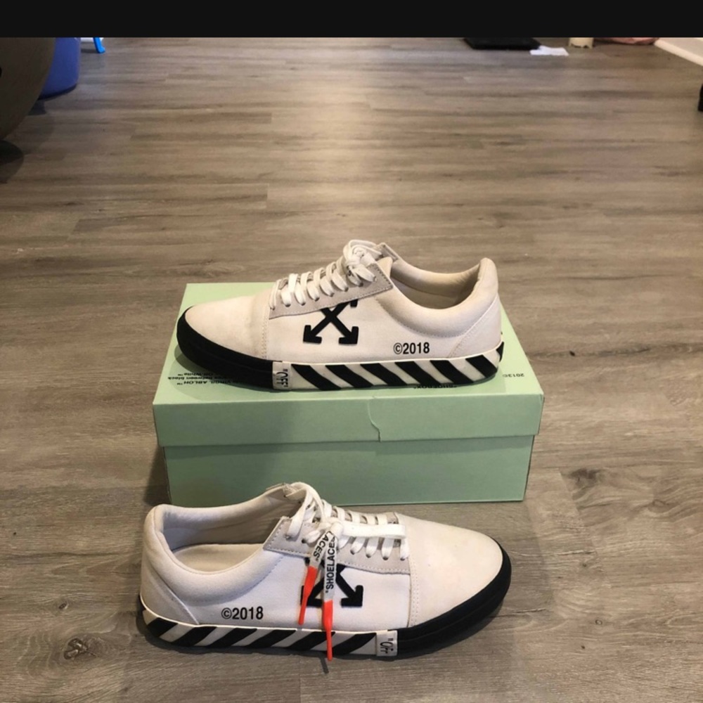 Off white vulc